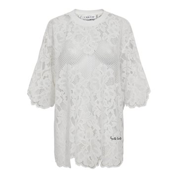 Haute L' Amitié - Curvey Lace Hem Tee - Off-White